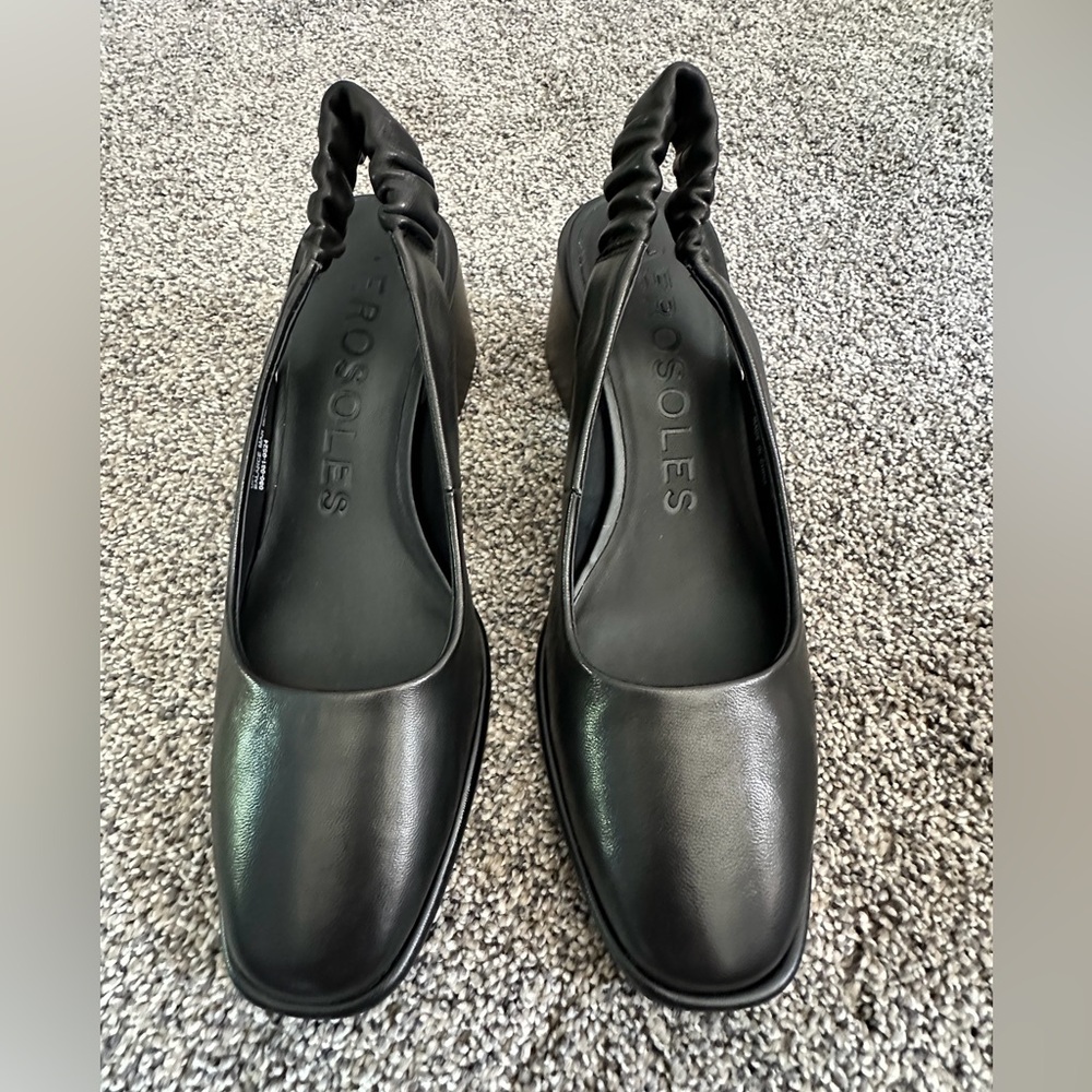 Aerosoles Women's Altona Slingback Block Heel Pumps - Size 8.5 - Pre-Loved